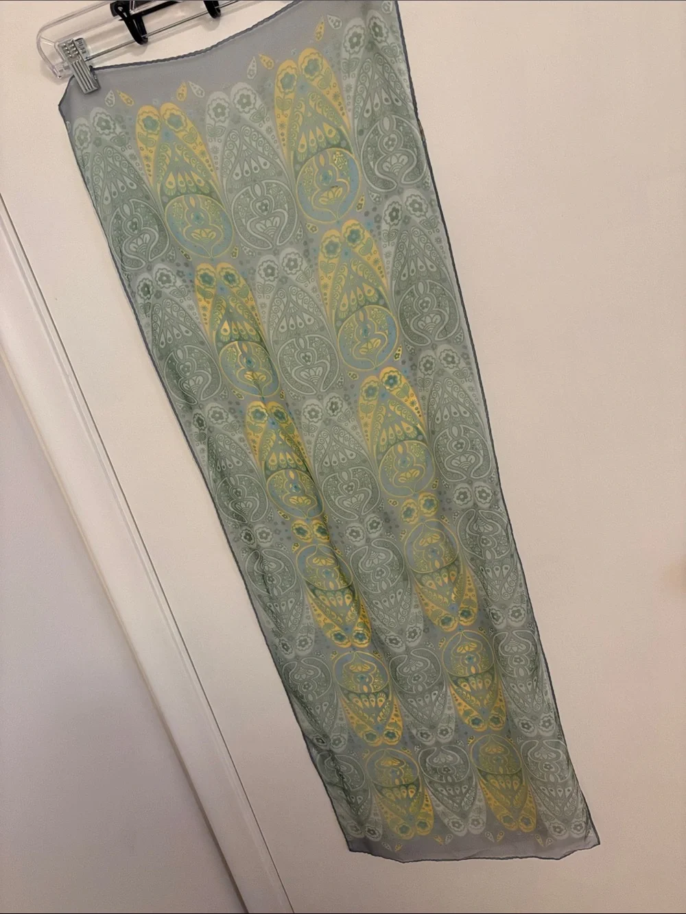 Vintage Lightweight Green Paisley Chiffon Scarf